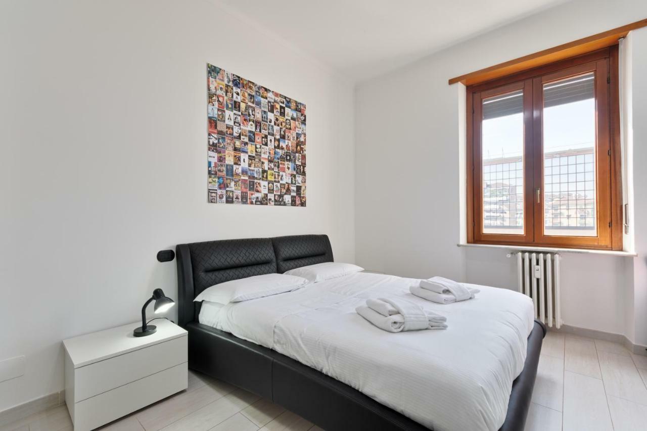 Tribunale & Porta Susa Flat Apartament Turyn